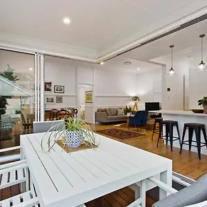 Sierra - A Homely Space, Superb Location Holiday home