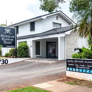 Riviera On Ruthven Motel